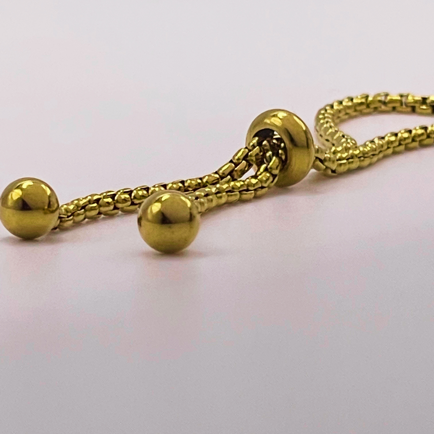 ENGRAVED CHAIN BRACELET W/ DRAWSTRING