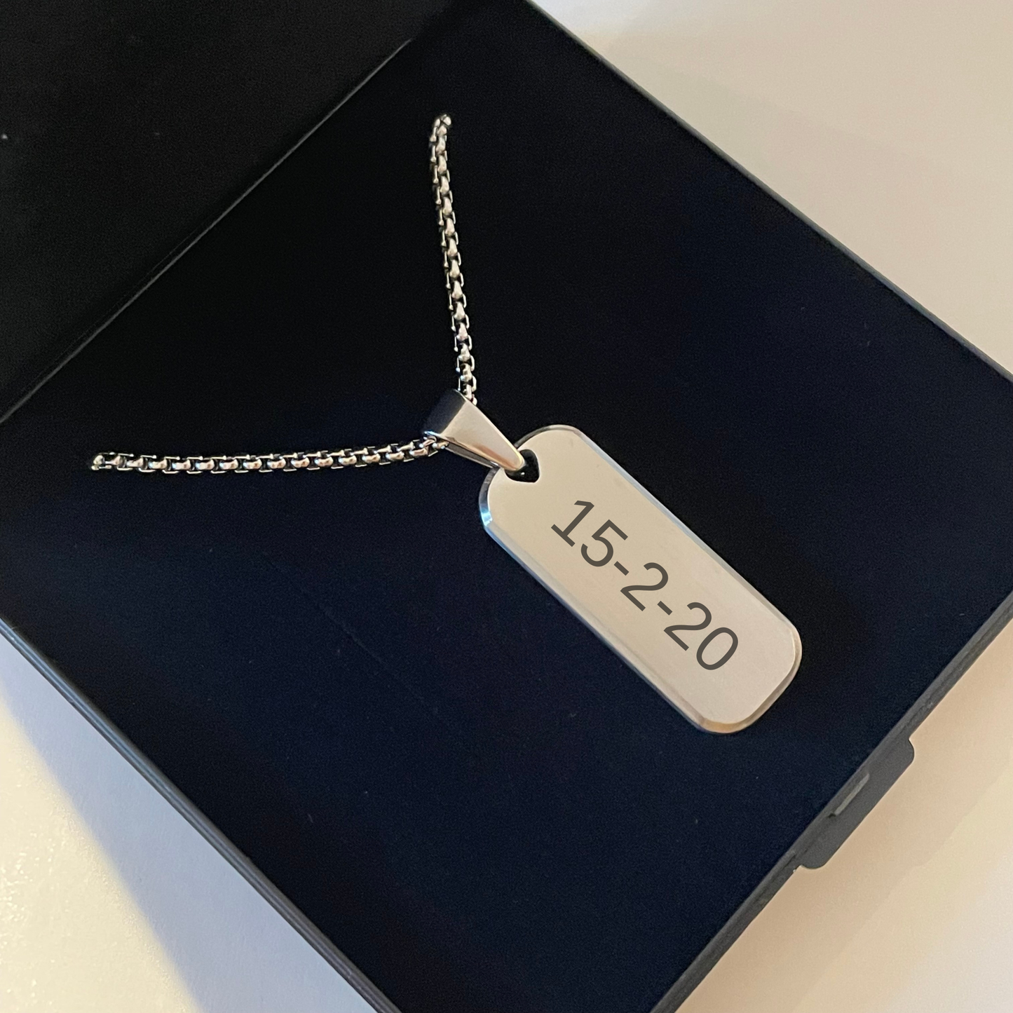 ENGRAVED  VERTICAL BAR NECKLACE