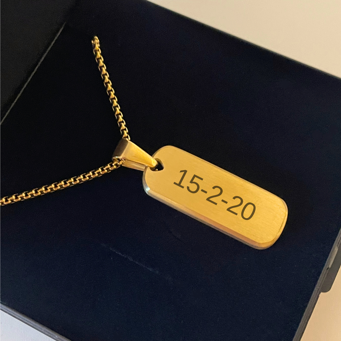 ENGRAVED  VERTICAL BAR NECKLACE
