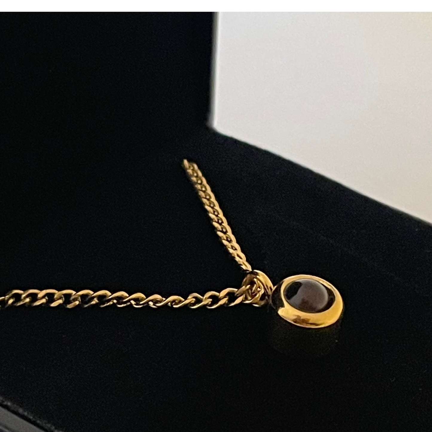 NECKLACE W/PHOTO