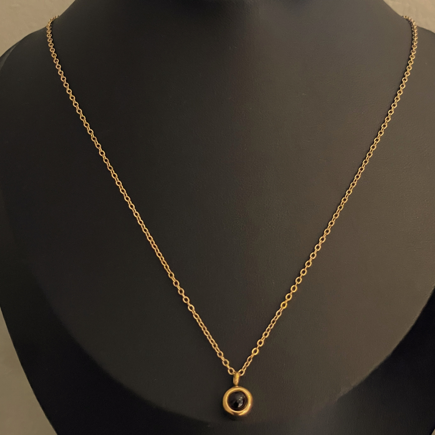 NECKLACE W/PHOTO